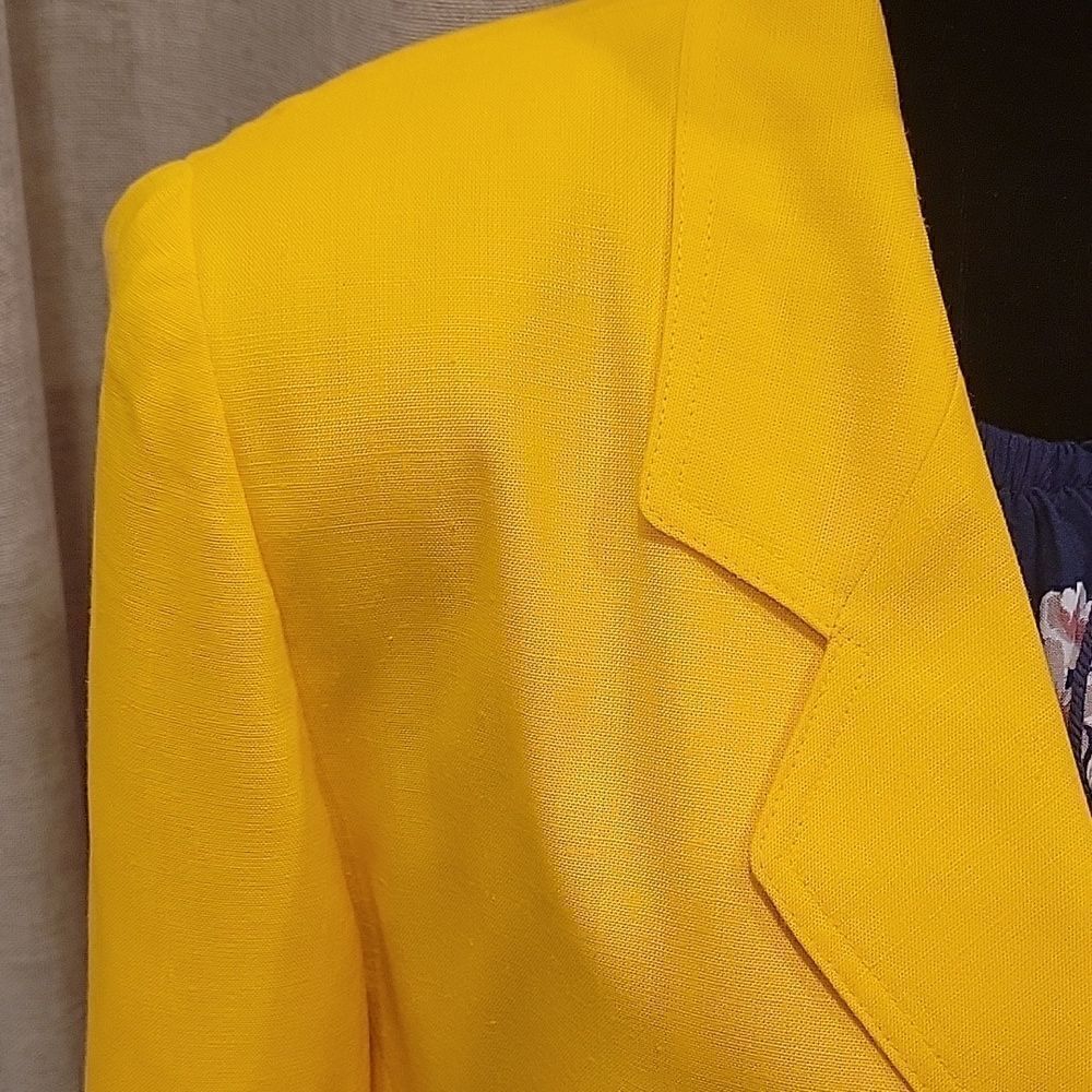 Clichy Blazer, Size10,Rayon Linen View 2